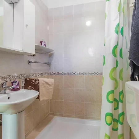 Апартаменти Two-bedroom In Пореч
