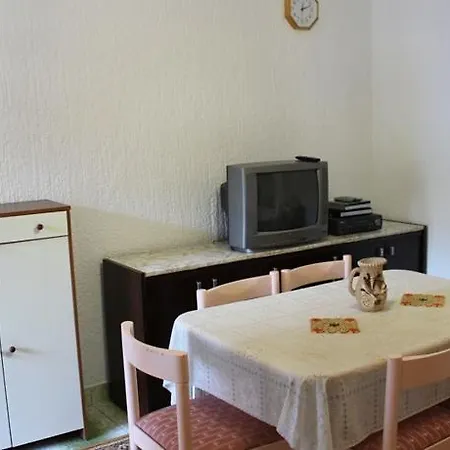 Two-bedroom In شقة *