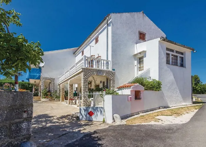 Two-bedroom In Lejlighed *